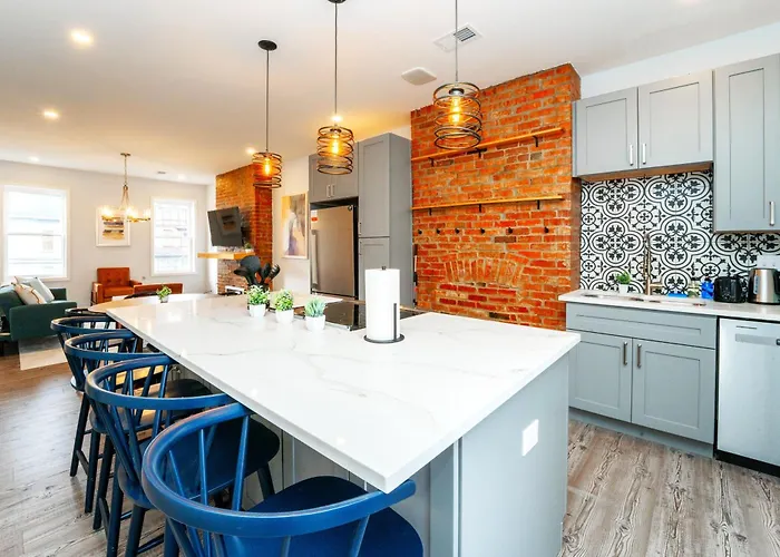 Newly Remodeled 3br Retreat Near Downtown Holiday home