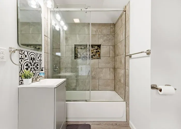 Newly Remodeled 3br Retreat Near Downtown Holiday home Pittsburgh
