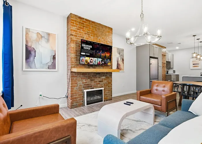 Newly Remodeled 3br Retreat Near Downtown Holiday home *