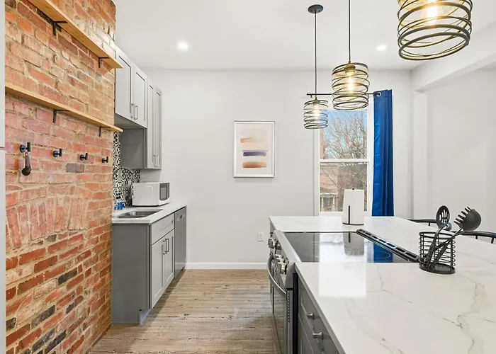 Holiday home Newly Remodeled 3br Retreat Near Downtown