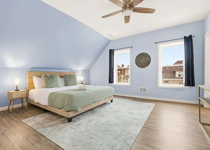 Newly Remodeled 3br Retreat Near Downtown Holiday home