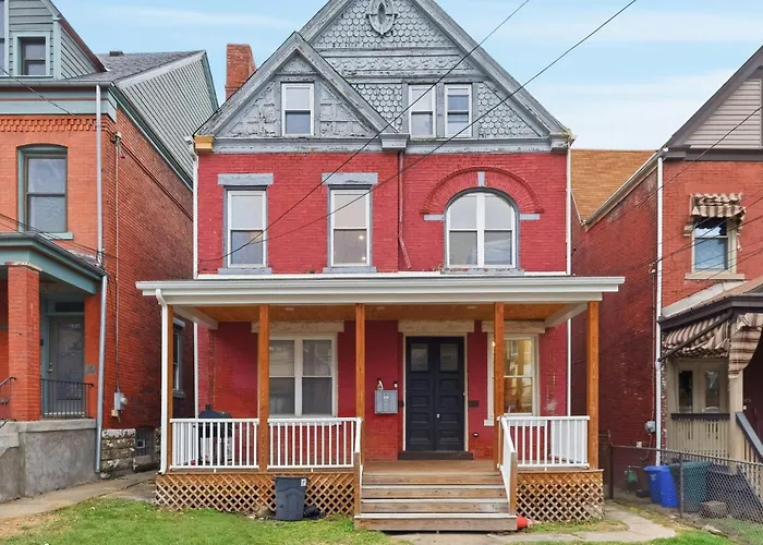 Newly Remodeled 3br Retreat Near Downtown